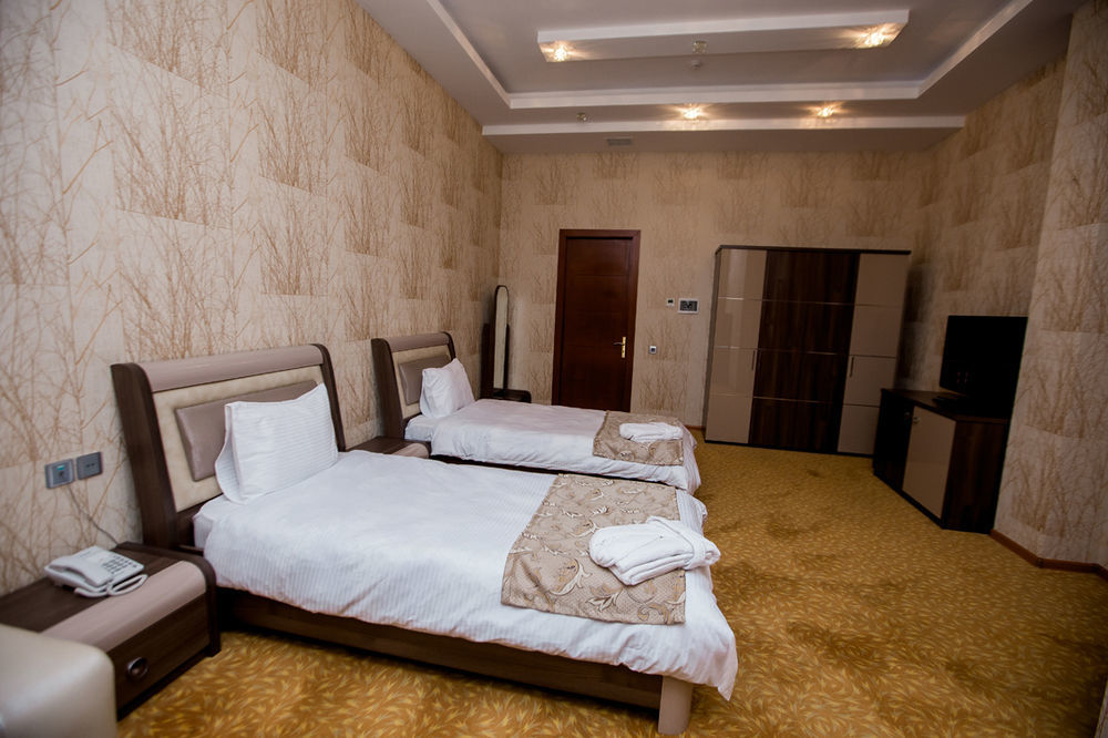 באקו Astola Hotel מראה חיצוני תמונה