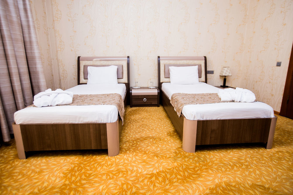 באקו Astola Hotel מראה חיצוני תמונה