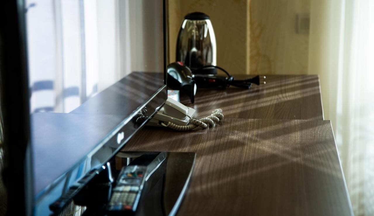 באקו Astola Hotel מראה חיצוני תמונה
