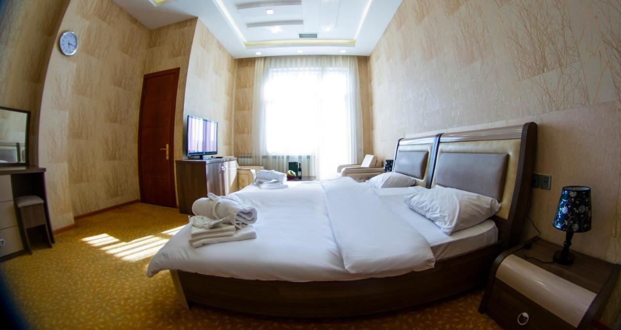 באקו Astola Hotel מראה חיצוני תמונה