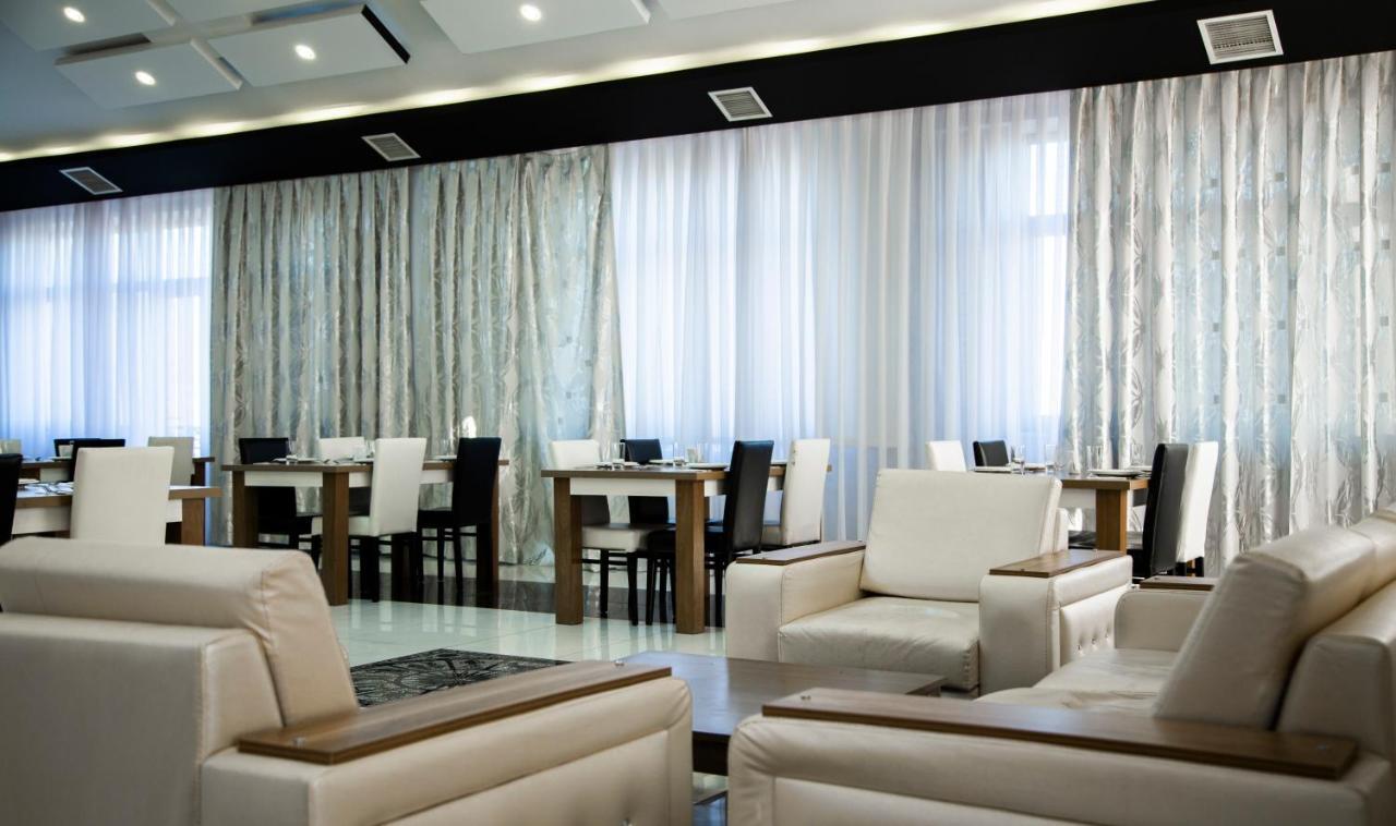 באקו Astola Hotel מראה חיצוני תמונה